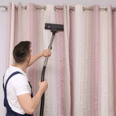 The Difference Between Home Curtain Cleaning and Professional Services