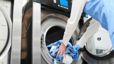 The Top Reasons to Choose Express Laundry Services for Your Business Attire