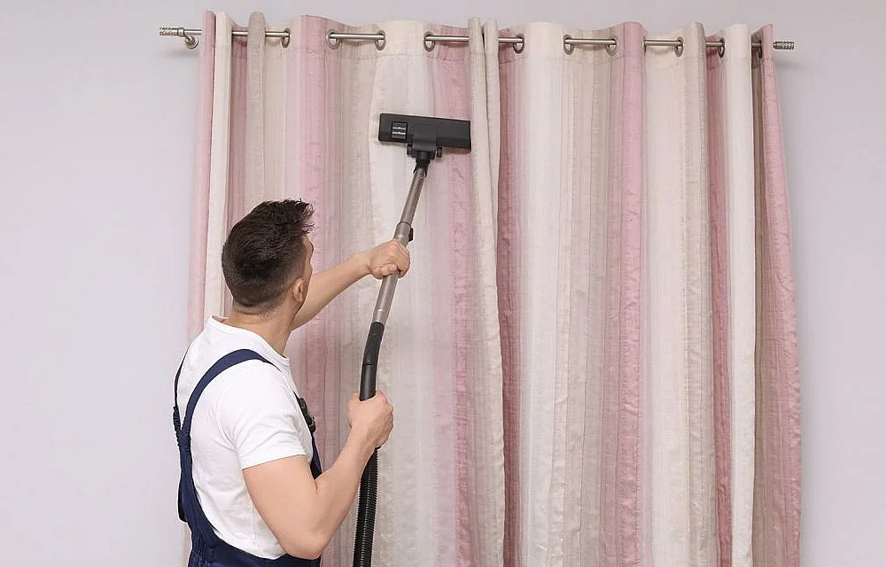 The Difference Between Home Curtain Cleaning and Professional Services