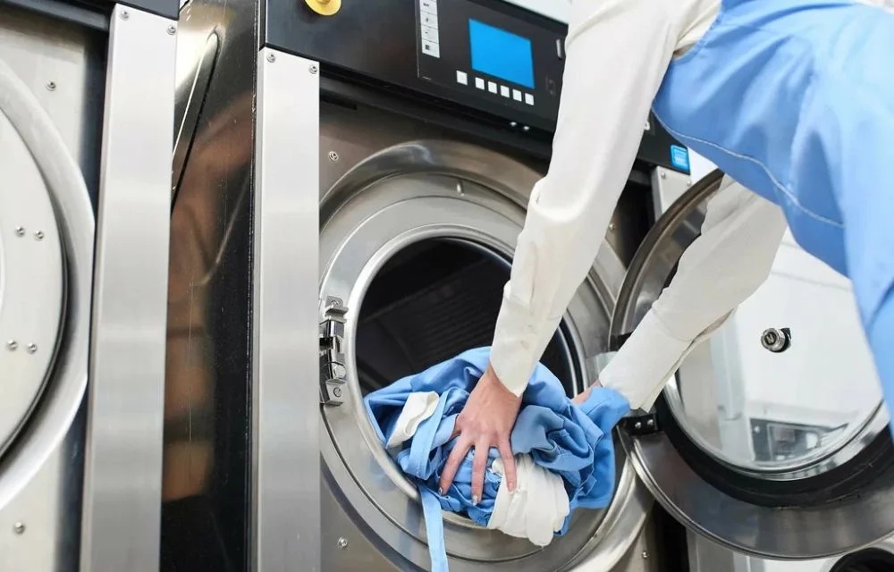 The Top Reasons to Choose Express Laundry Services for Your Business Attire